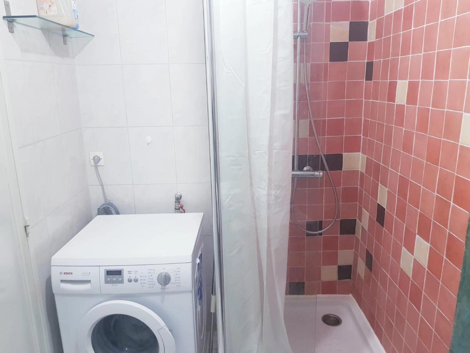 Chambre Famille D'Accueil Entre Paris Et Disney Douze Minutes Centre Paris Quinze Euros De Plus Pour Frais De Menage Neuilly-sur-Marne Εξωτερικό φωτογραφία